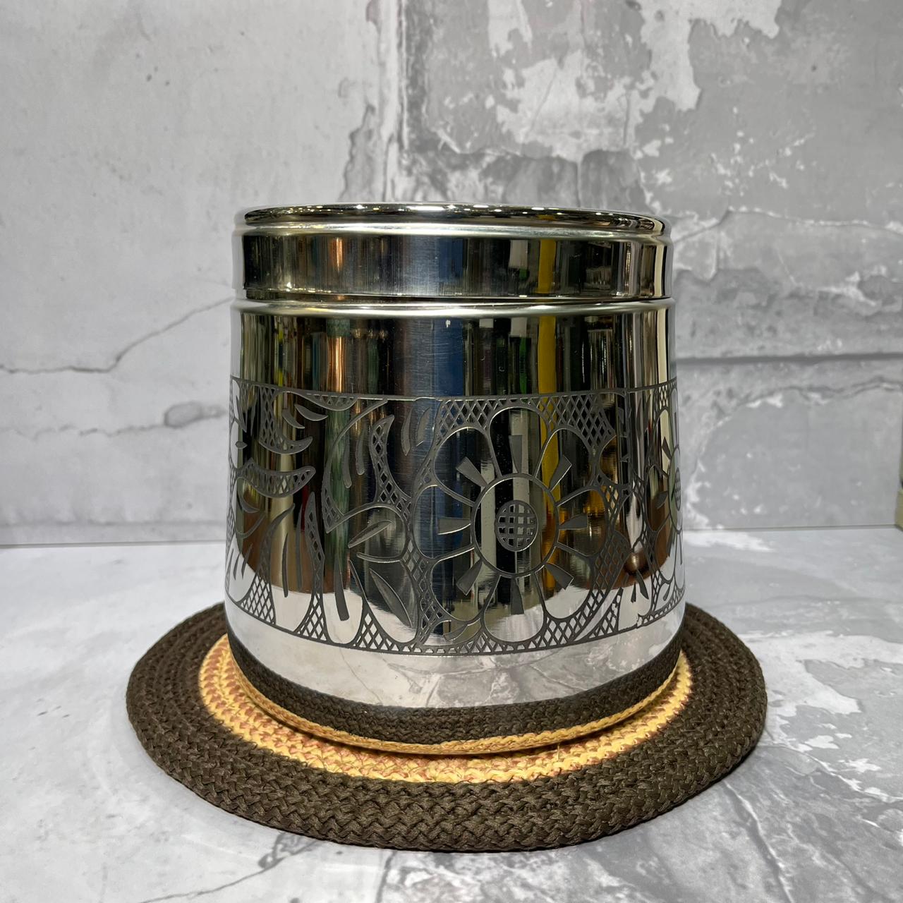 Mirror Conical Dabba Ornet